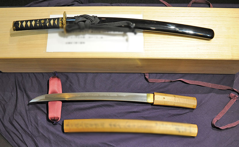 期限切れ 日本刀　拵え　武具　刀装具　箱付き 武具