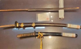 槍 在銘1振 刀 在銘 1振 刀 無銘 2振 拵入 脇差 無銘 1振 拵入 短刀 在銘 1振 拵入